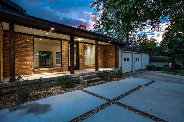 11761 Neering Backyard 2