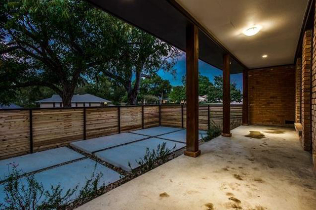 11761 Neering Backyard