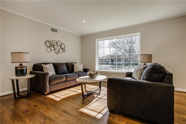 2367 Highwood A