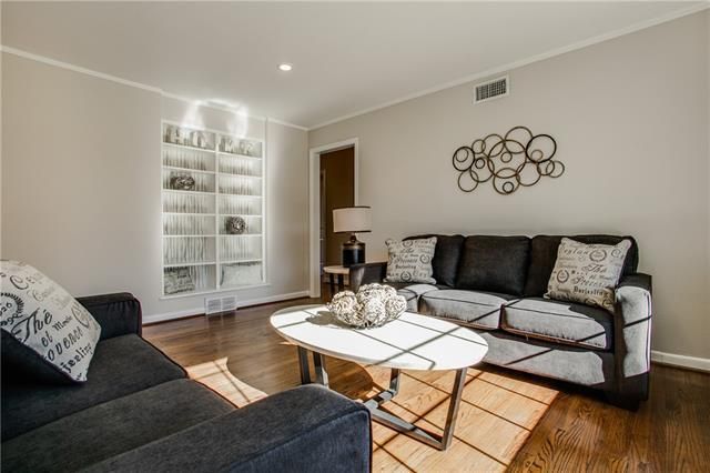2367 Highwood C