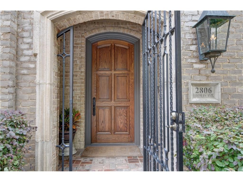 Thomas Street door
