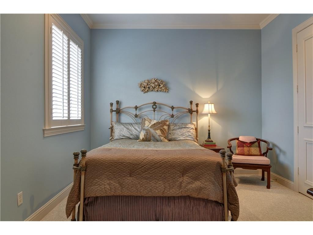 Thomas street bedroom 2