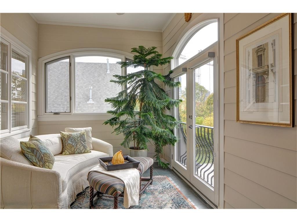 Thomas street garden rm
