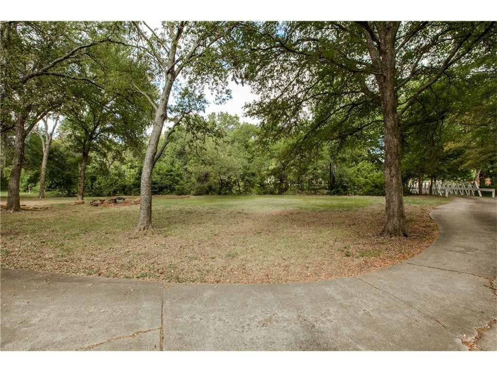 1722 Cedar Hill Lot
