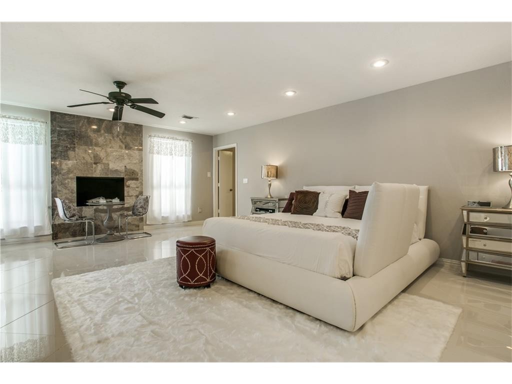 1722 Cedar Hill Master