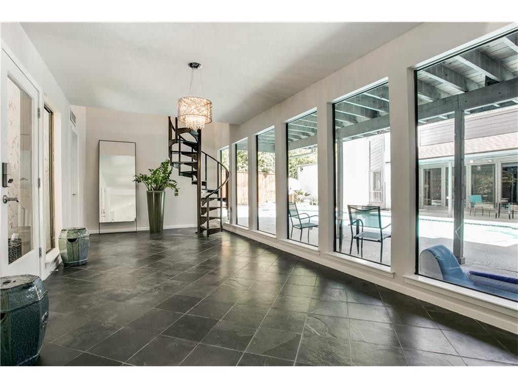 1722 Cedar Hill Stairs