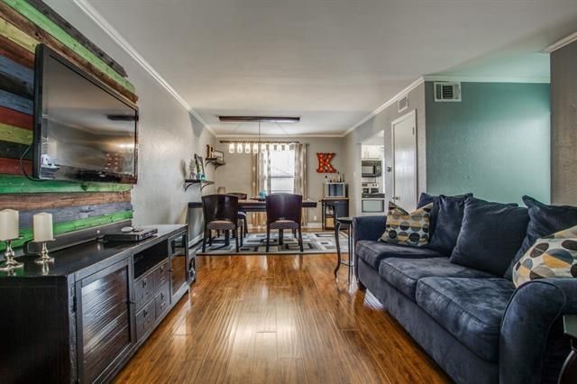 Westbury Park condo