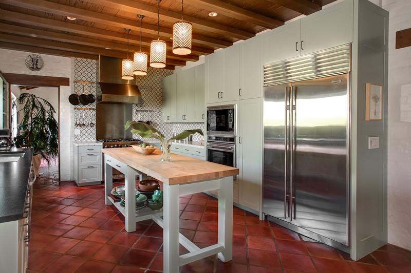 52 valley ridge fw kitchen