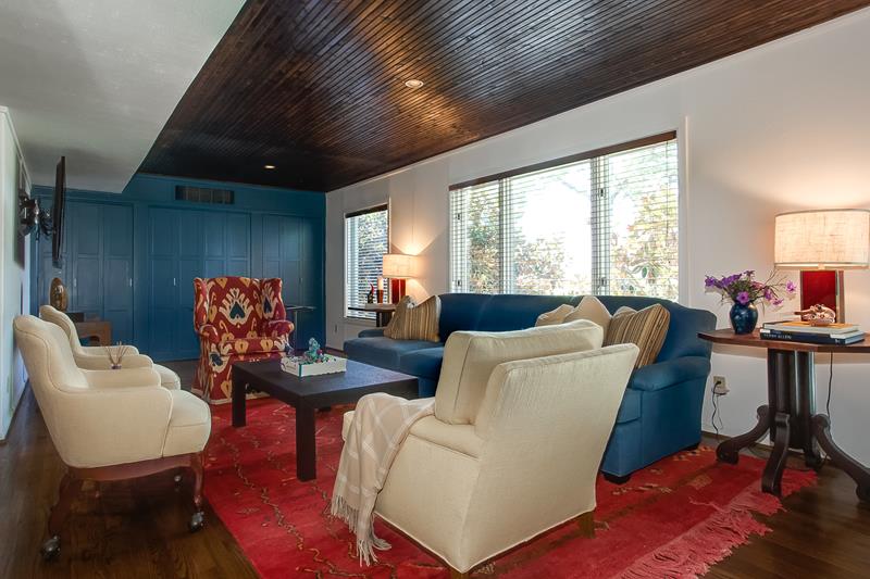 52 valley ridge fw sitting