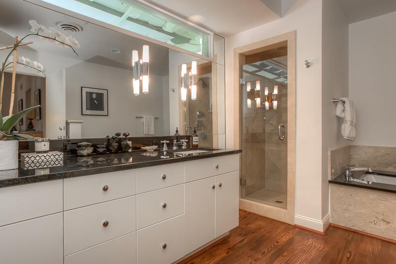 52 valley ridge master bath 1