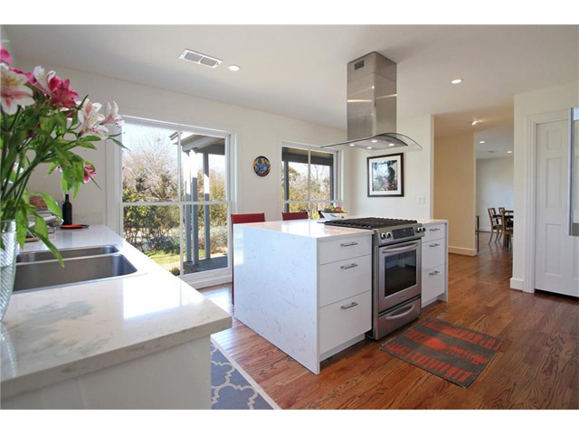 636 W. Colorado Kitchen 2