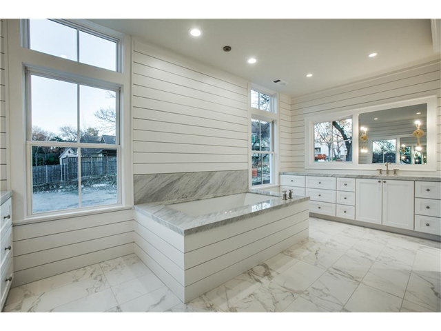 644 Kessler Reserve Master Bath 2