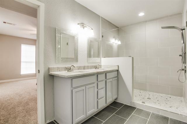 810 W. 12th Master Bath