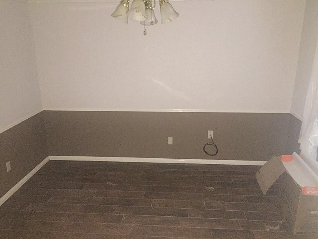 Willow Wood dining room