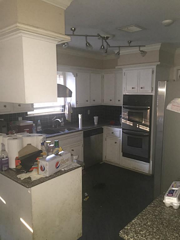 Willow Wood kitchen overview