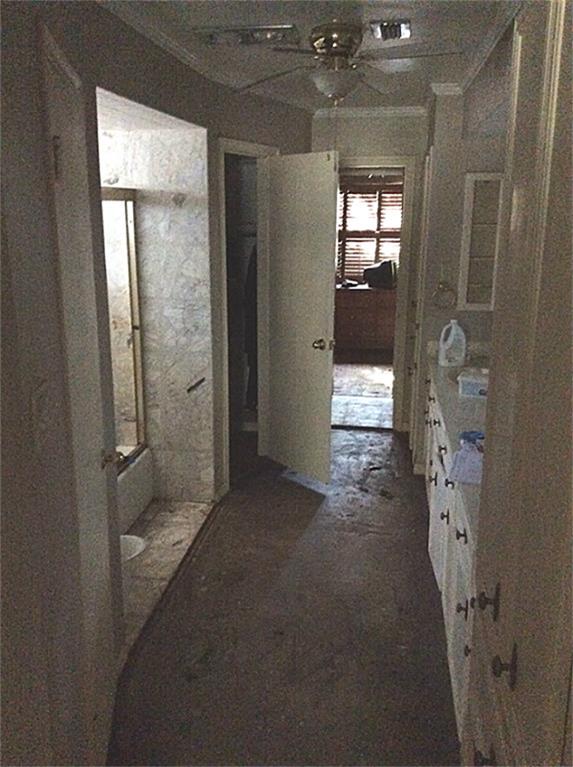 Willow wood second floor bath
