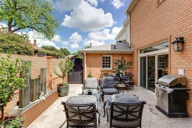 1715 Western Patio 2