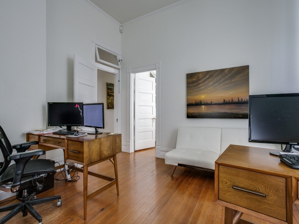 2701 Hibernia 7