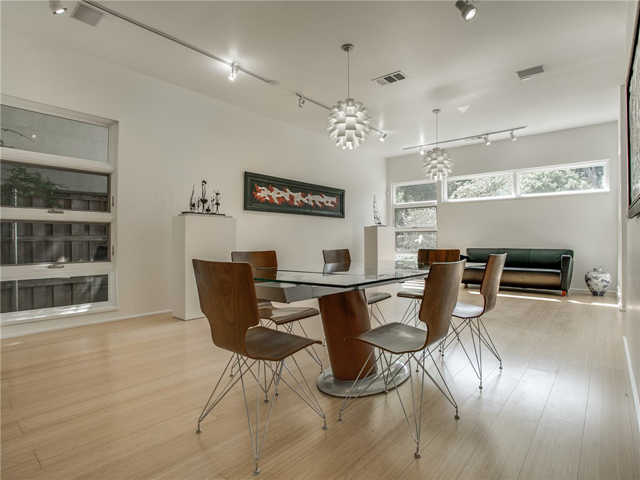 3314 Dartmouth Dining 2