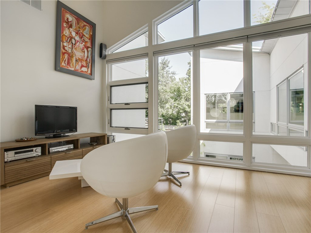 3314 Dartmouth Extra Living