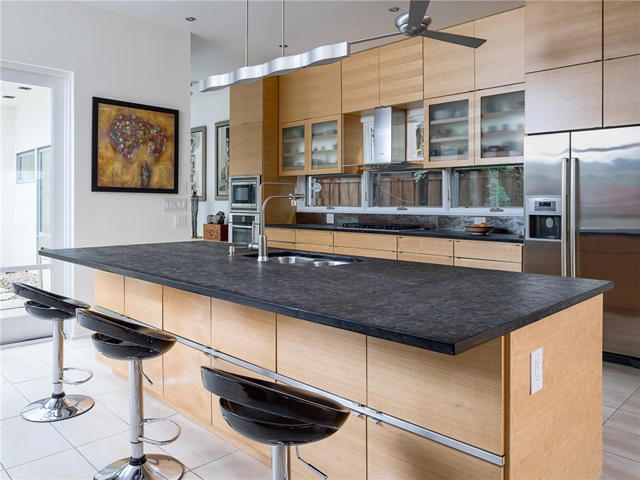 3314 Dartmouth Kitchen 2