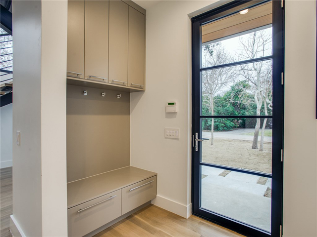 8403 Swananoah Mudroom