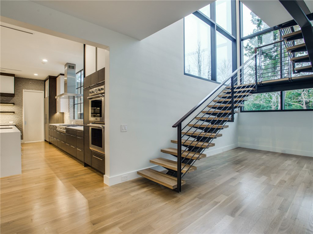 8403 Swananoah floating stairway