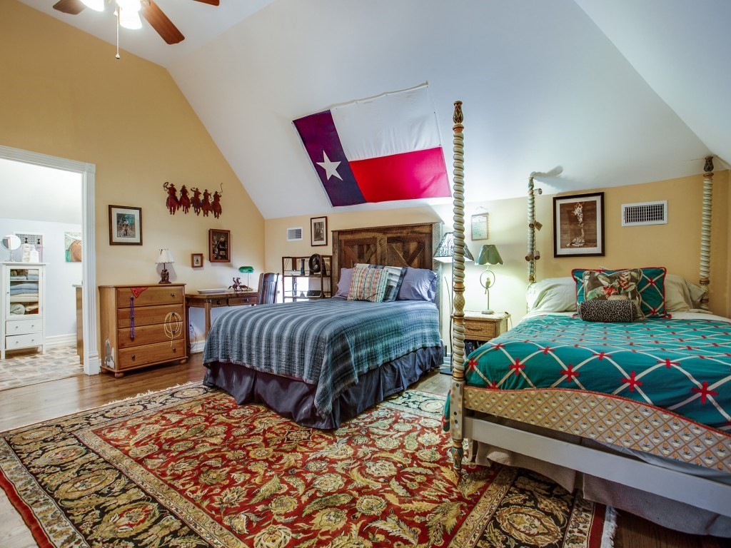 Hibernia bedroom 2