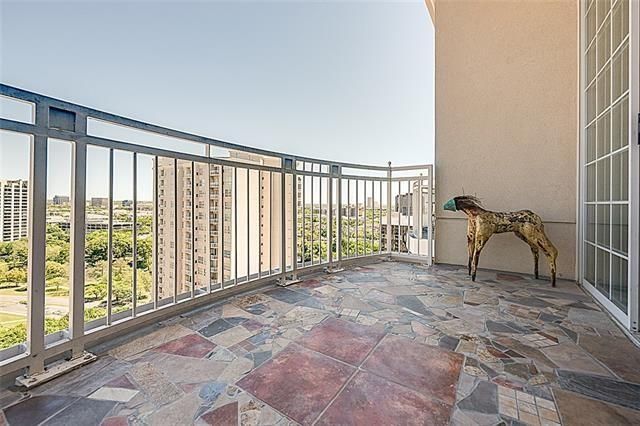 penthouse turtle creek condo