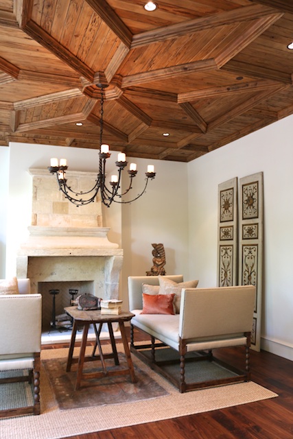 Reception Room with paneled ceiling (Photo: Lisa Stewart Photography)