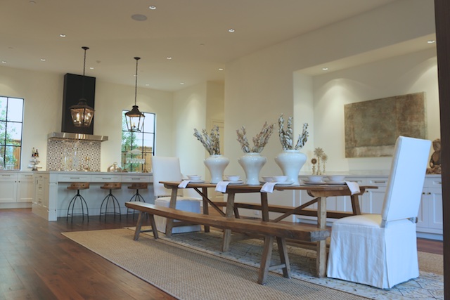 Open kitchen design with Downsview cabinets (Photo: Lisa Stewart Photography)