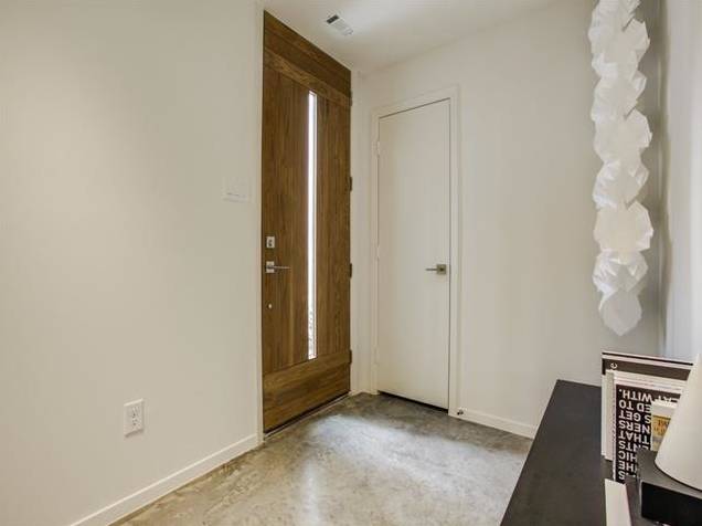 3710 Colvin Court Entry