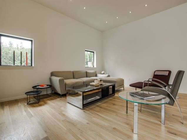 3710 Colvin Court Living2