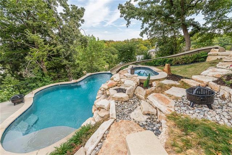 5 2619 Hemingway
