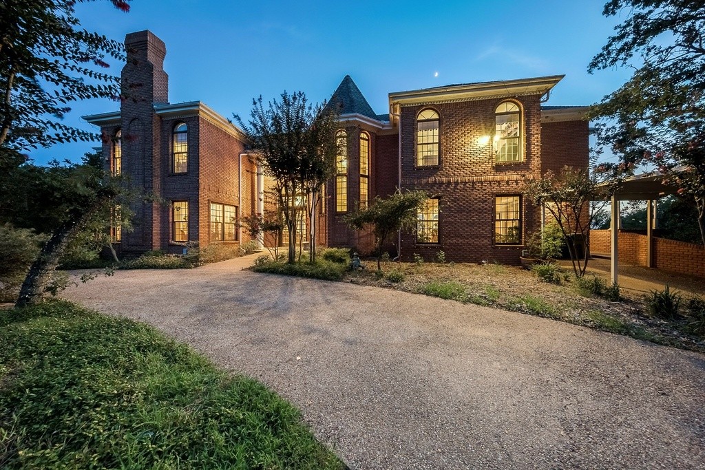 6 2340 Perkins