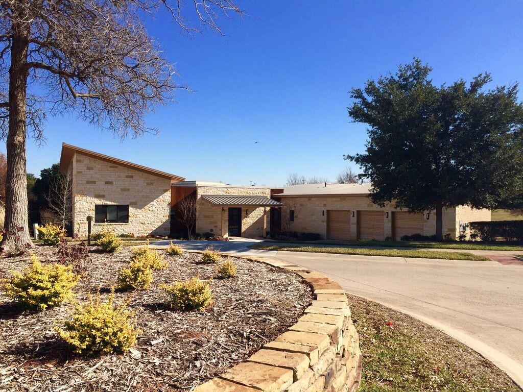 3849 Riverhills Drive