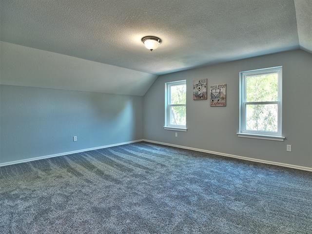 5818 Sunnywood w
