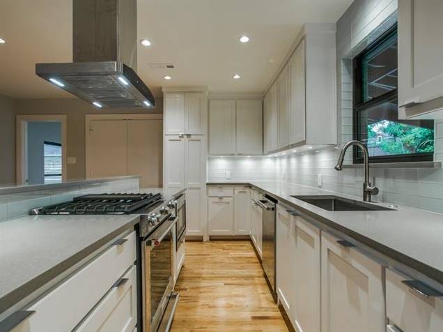 8530 Mediterranean Kitchen