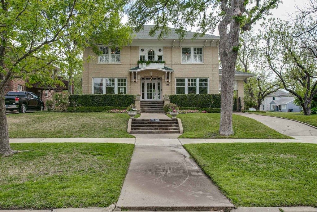 1521 Elizabeth Blvd.