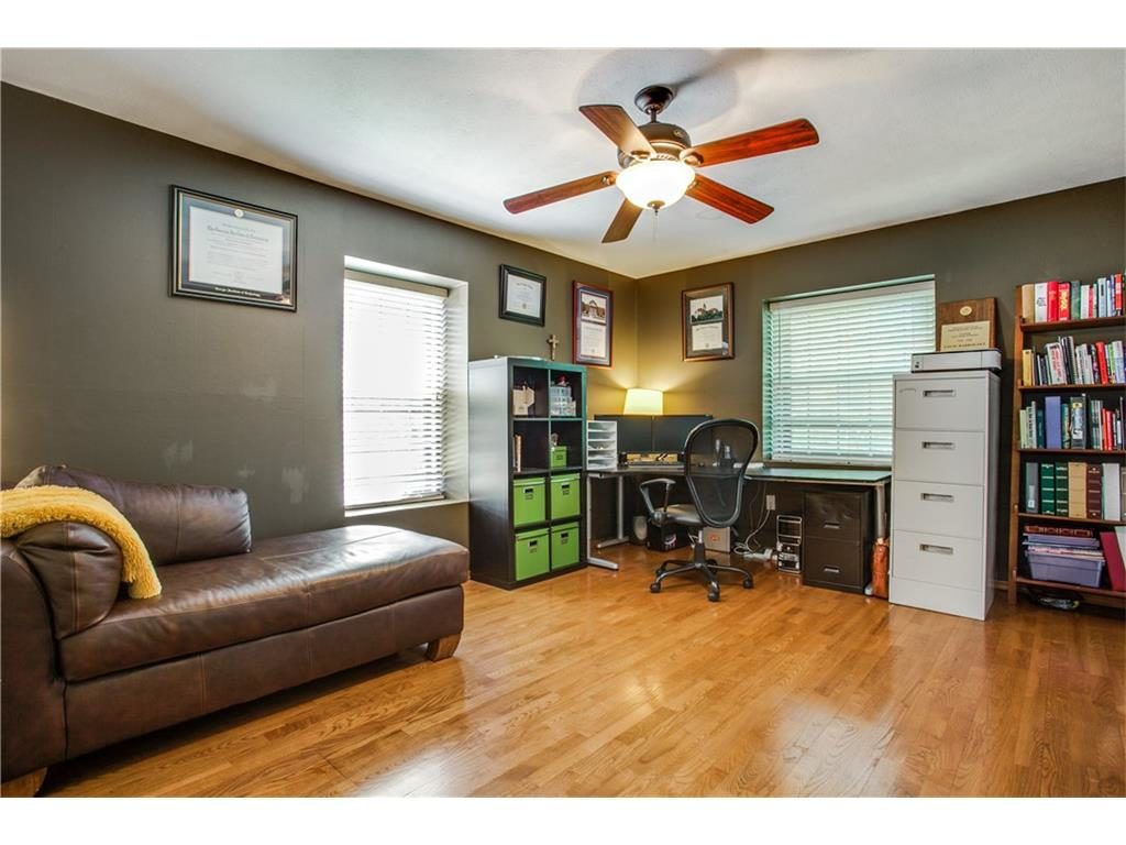 4939 Harvest Hill bed 3