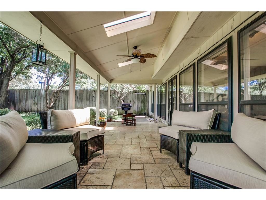 4939 Harvest Hill porch