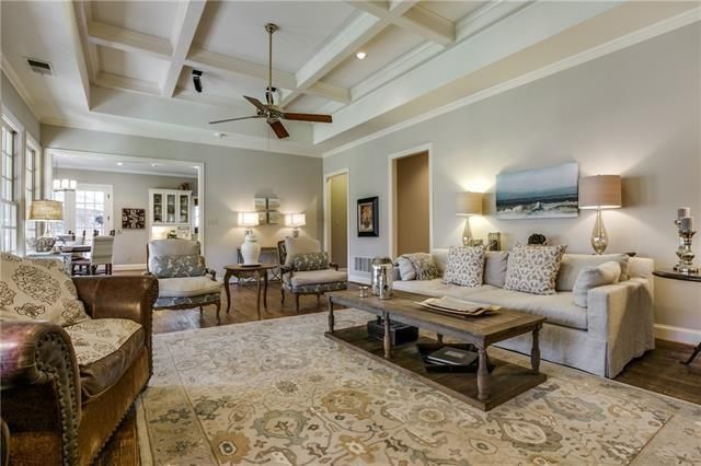 6311 Club Lake b