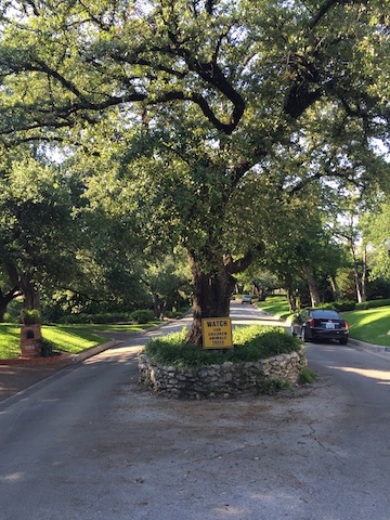 300 Crestwood. Dr.