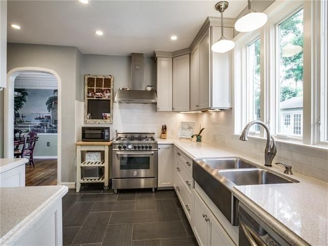 1115 S Canterbury c