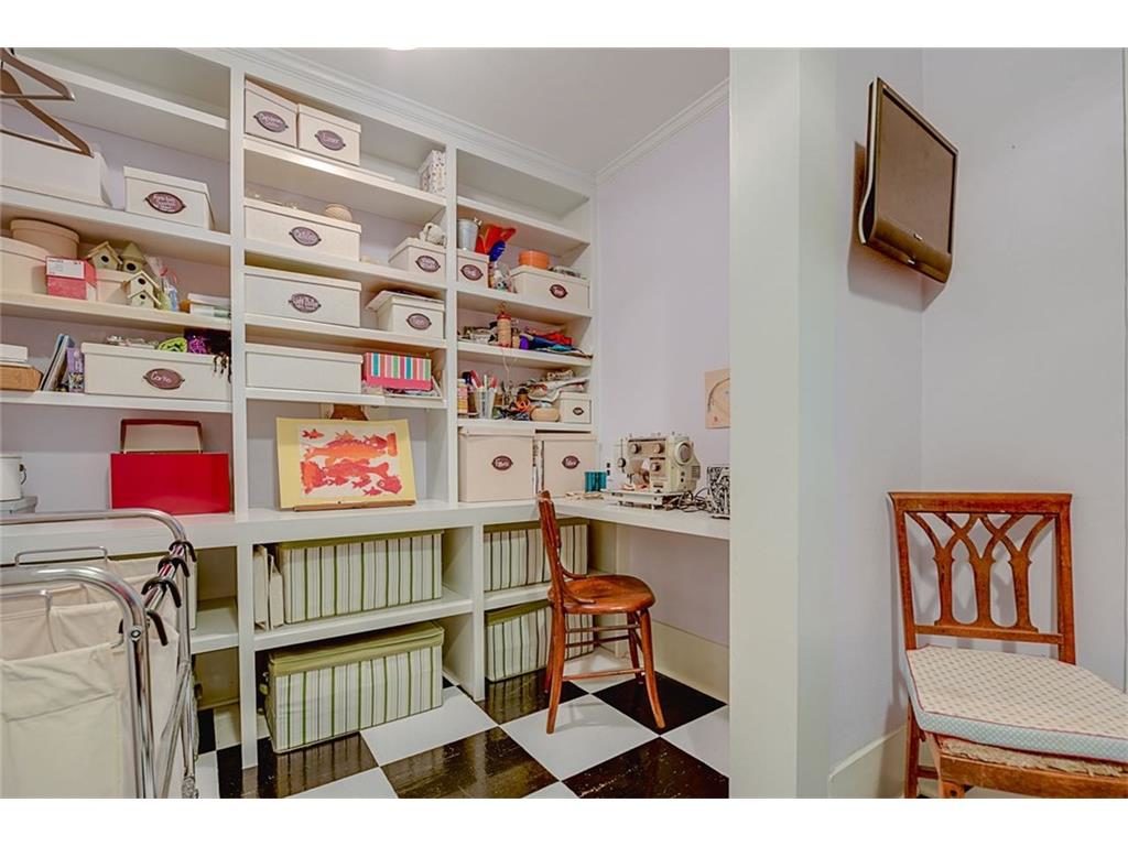 701 S. Clinton Craft Room