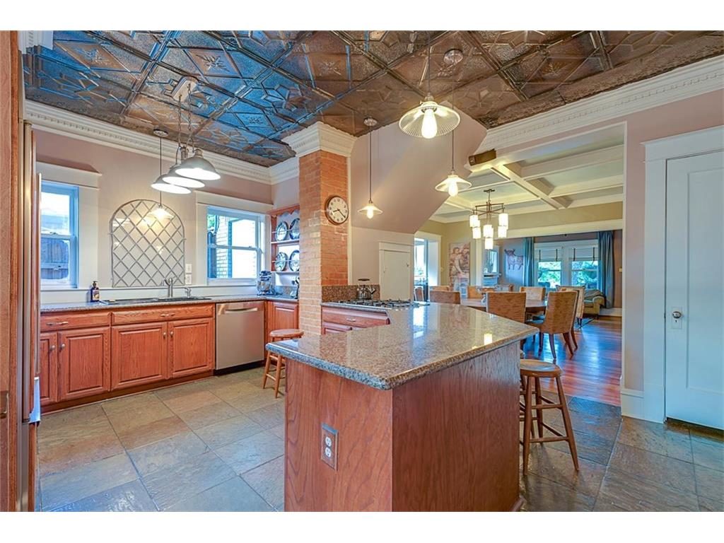 Winnetka Heights Craftsman