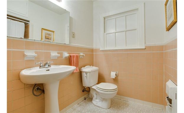 Kessler plaza 2510 W. 10th Street 2nd Bath