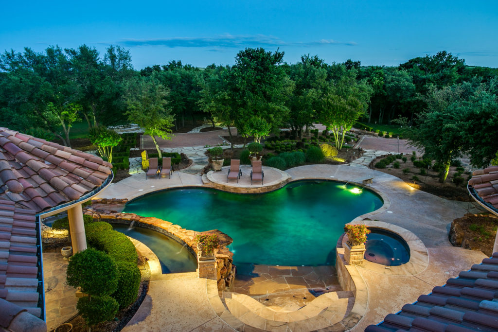 Aledo Ranch Offers Luxury Living on 20 Acres