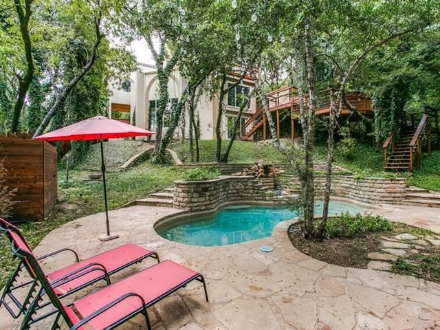 oak cliff home