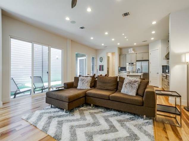 3859 Pine Tree Living 2